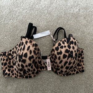 NWT Victoria Secret freedom cloud bra 38D